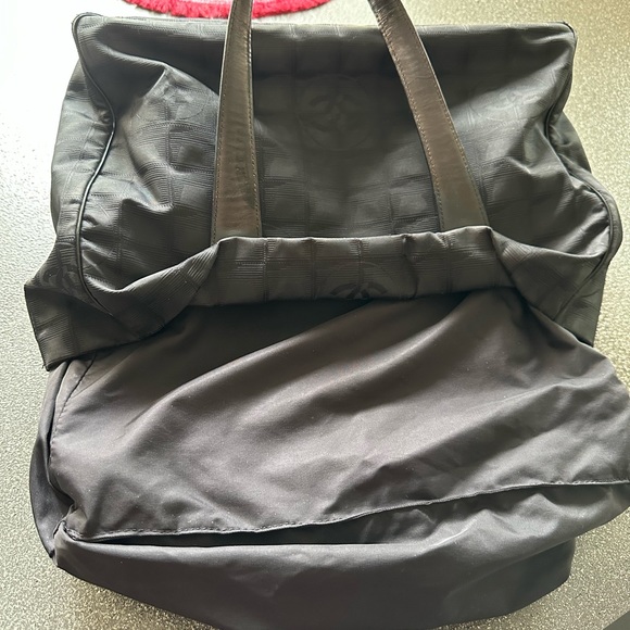 CHANEL Nylon Travel Tote Bag Handbag with authenticity card - Picture 9 of 16